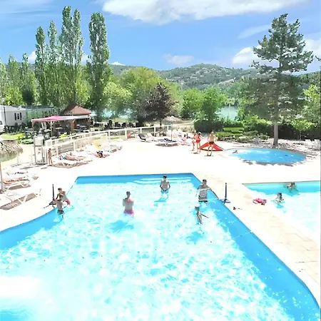 Bungalow Confortable Pres De Avec Piscine Partagee Condrieu