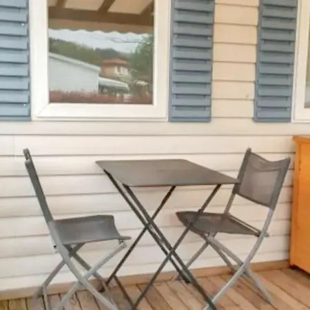 Bungalow Confortable Pres De Avec Piscine Partagee