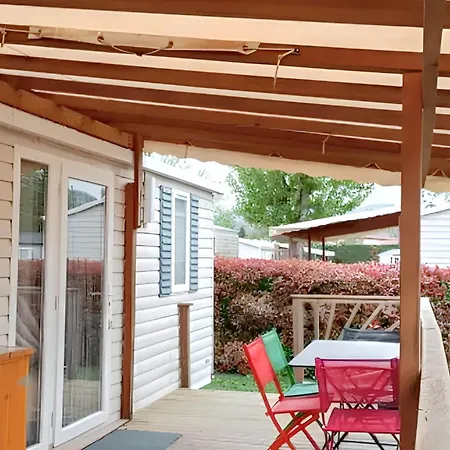 Bungalow Confortable Pres De Avec Piscine Partagee Holiday home *