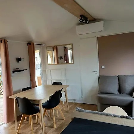 Confortable Pres De Avec Piscine Partagee Holiday home *