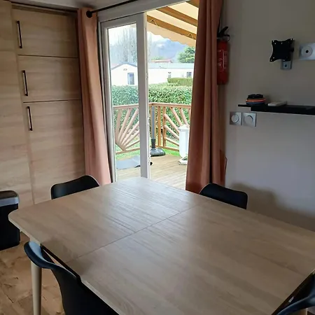 Holiday home Confortable Pres De Avec Piscine Partagee Condrieu