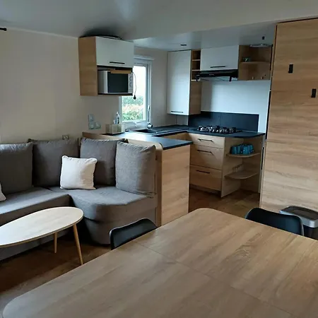 Confortable Pres De Avec Piscine Partagee Holiday home